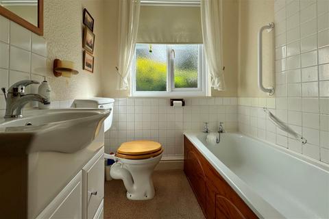 16 Bathford Hill, Bathford, Bath, BA1 7SL