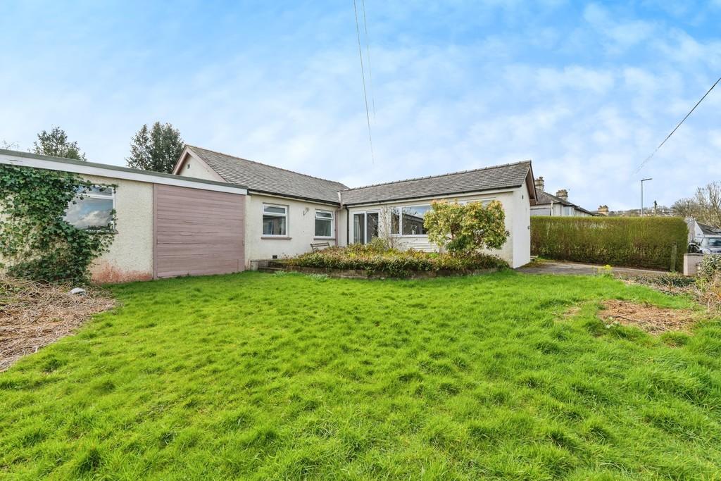 Sunny Brae, Glebe Road, Kendal... 2 bed detached bungalow for sale £
