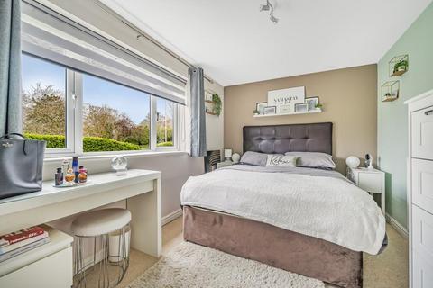 2 bedroom flat for sale, South Reading,  Berkshire,  RG2