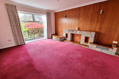 4 bedroom bungalow for sale, Ewenny Close, Barry, The Vale Of Glamorgan. CF63 1QN