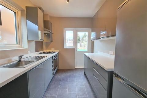 3 bedroom semi-detached house to rent, Southend Lane, London,