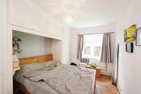 Flat 19, Gwy Court Bridge Street, Chepstow, NP16 5HQ