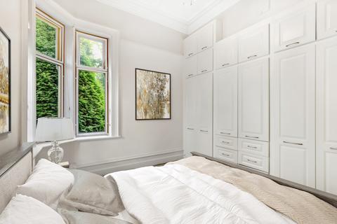 Flat 2, 11 Castlebar Hill, London, W5 1TA
