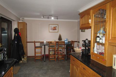 2 bedroom detached house for sale, Lon Catwg, Gellinudd, Pontardawe, Swansea.