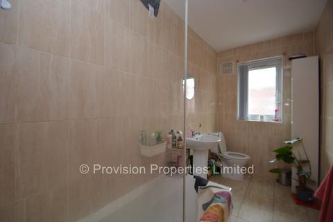 4 bedroom terraced house to rent, Headingley Mount, Headingley LS6