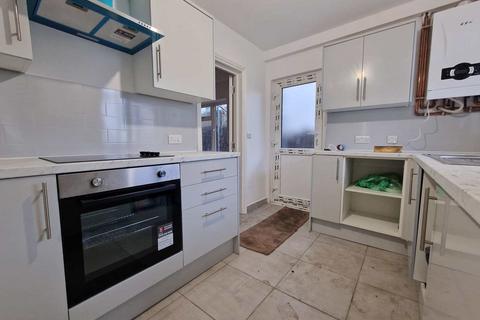 4 bedroom terraced house for sale, Penarth Road, Cardiff, CF11