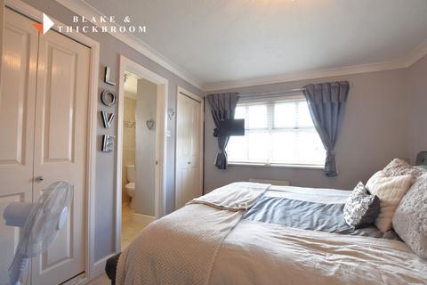 4 bedroom detached house for sale, Shoreham Road, Clacton-on-Sea