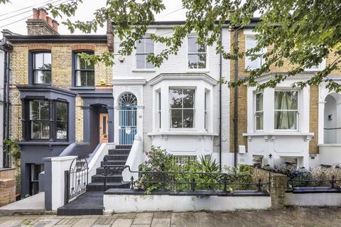 4 bedroom terraced house for sale, Lockhurst Street, London, E5
