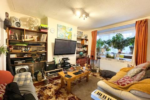 3 bedroom semi-detached house for sale, Byrne Drive, Southend On Sea SS2