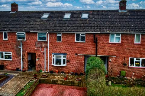 4 bedroom terraced house to rent, Stanfield, Tadley, RG26