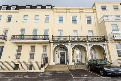 1 bedroom flat to rent, Marine Parade, Brighton BN2