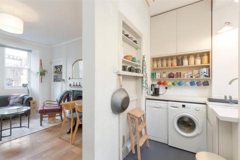 22 Dean Path Buildings, Edinburgh, EH4 3AZ