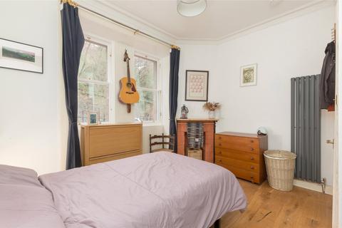22 Dean Path Buildings, Edinburgh, EH4 3AZ