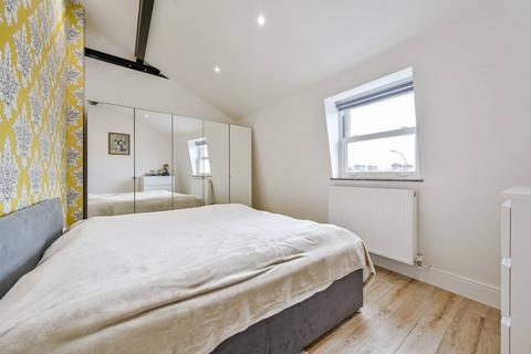 2 bedroom flat to rent, Lewisham Way, Lewisham, London, SE14