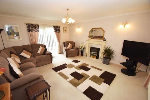 3 bedroom bungalow for sale, Clayton Rise, Keighley BD20