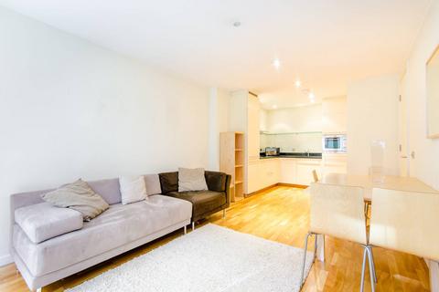 1 bedroom flat to rent, Hosier Lane, Clerkenwell, London, EC1A