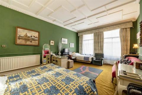 3 bedroom apartment for sale, Evelyn Mansions, Westminster SW1P