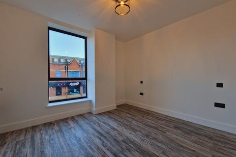 2 bedroom apartment to rent, Clarence Street, Swindon SN1