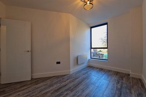 2 bedroom apartment to rent, Clarence Street, Swindon SN1