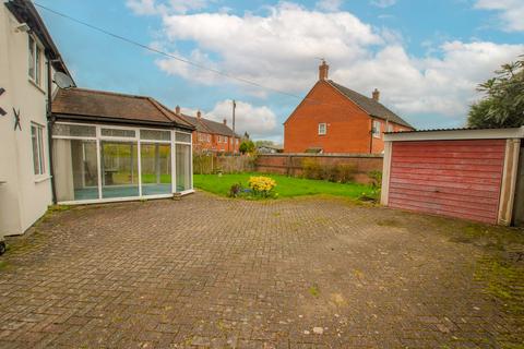 3 bedroom cottage for sale, Brandlee, Dawley, Telford, TF4 2NR