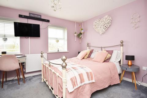45 Chestnut Drive, Knaresborough, HG5 0UF