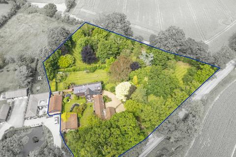 4 bedroom barn conversion for sale, Pond Hall Road, Ipswich IP8