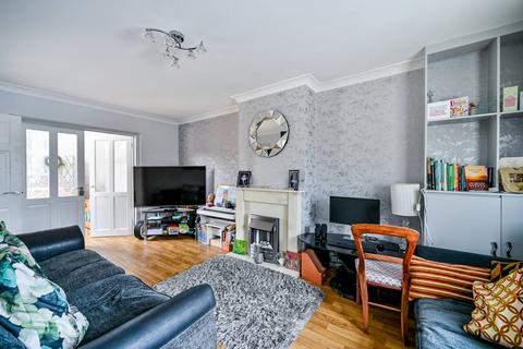 3 bedroom house to rent, Fortescue Avenue, Twickenham, TW2