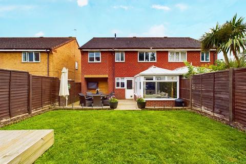 4 bedroom semi-detached house for sale, Thistle Bank, East Leake