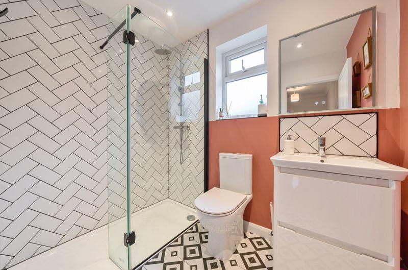 Bathroom shot 1