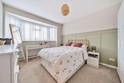 70 Sparrows Lane, London, SE9 2BT