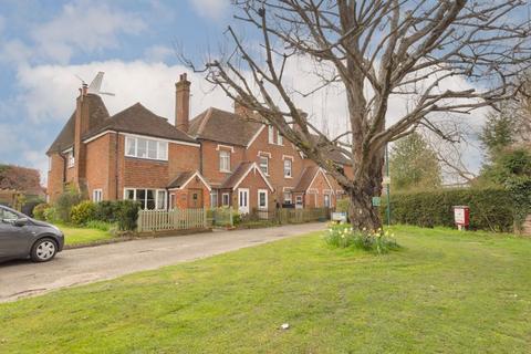 3 bedroom terraced house for sale, Hayes Cottage, Offham, West Malling, ME19 5NP