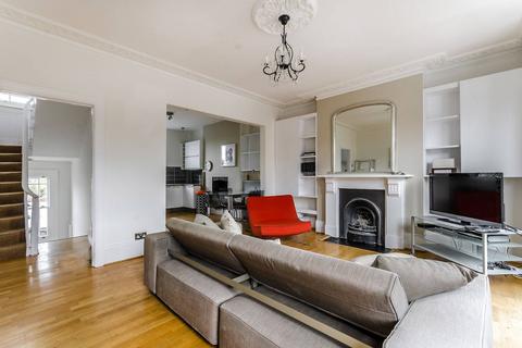 2 bedroom flat to rent, Goodwin Road, Shepherd's Bush, London, W12