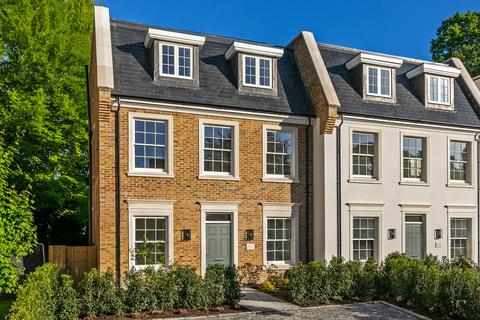 4 bedroom townhouse for sale, Langham Place, Winchester