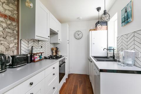 8 Highcliffe Road, Winchester, SO23 0JE