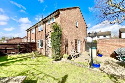 3 bedroom semi-detached house for sale, Gattons Way, Sidcup