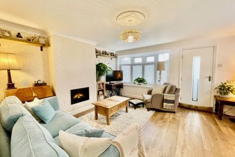 3 bedroom semi-detached house for sale, Hathaway Road, Four Oaks, Sutton Coldfield, B75 5HZ
