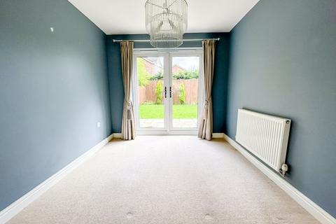 3 bedroom detached house for sale, Enterprise Drive, Streetly, Sutton Coldfield, B74 2DZ