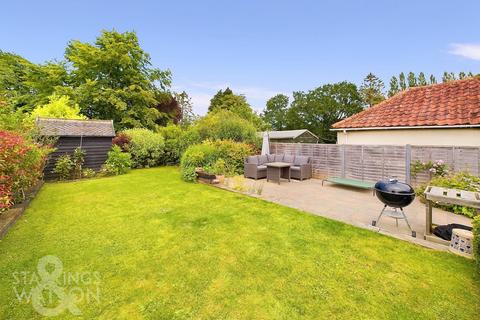 3 bedroom detached house for sale, Norwich Road, Wreningham, Norwich