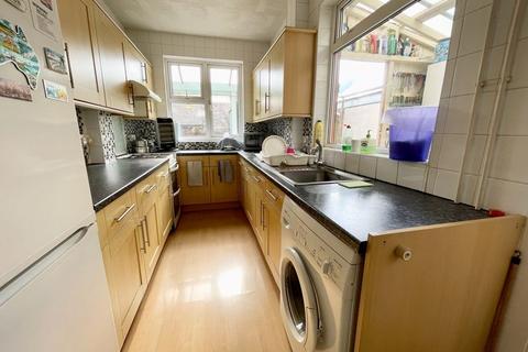 3 bedroom semi-detached house for sale, Beresford Road, Luton