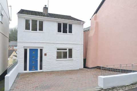 3 bedroom detached house for sale, Priory Road, Plymouth.  Detached 3 Bedroom Property with Driveway and Garage.