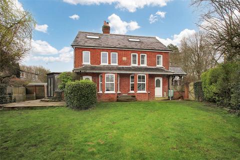 3 bedroom detached house to rent, Sandy Lane, Kingsley, Bordon, Hampshire, GU35