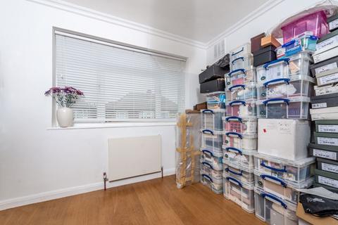 44 Braeside Avenue, London, SW19 3PT