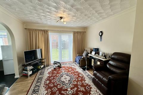 3 bedroom detached house for sale, Foxhall Road, Ipswich IP3