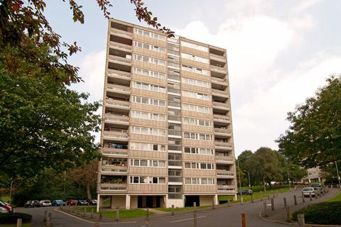 4 bedroom flat to rent, Brockbridge House, ROEHAMPTON