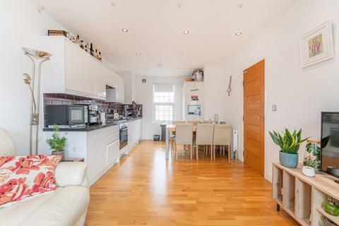 3 bedroom apartment for sale, Thorold Road, London, N22