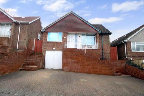 4 bedroom detached bungalow for sale, Deeds Grove, High Wycombe HP12