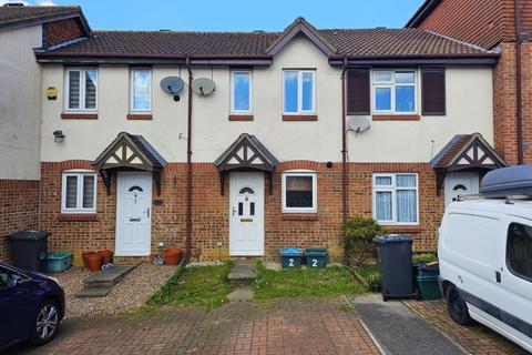 2 bedroom terraced house to rent, Edgeworth Close, Gloucester