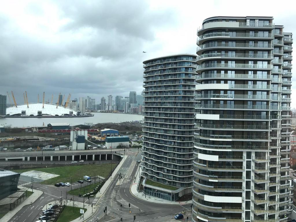 Alaska Apartments, Western Gateway E16 2 bed apartment to rent £2,600