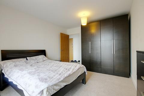 2 bedroom apartment to rent, Alaska Apartments, Western Gateway E16
