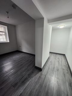 2 bedroom flat to rent, New Street, Dudley DY1
